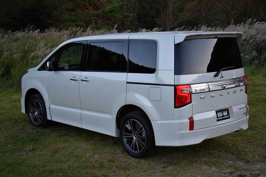  Mitsubishi Delica D:5 Urban Gear 2018 года  (фото 13 из 30)